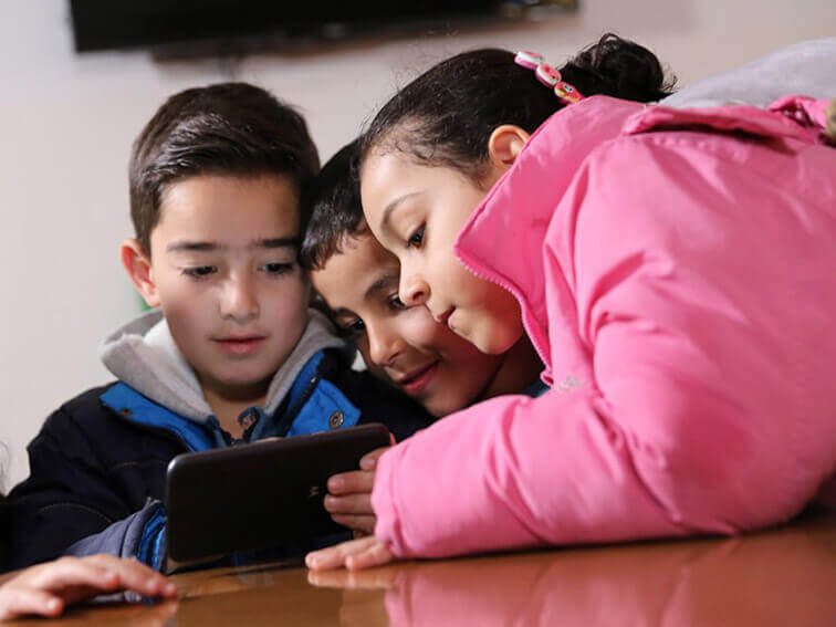 为受战争影响的叙利亚儿童创建了独特的识字应用程序