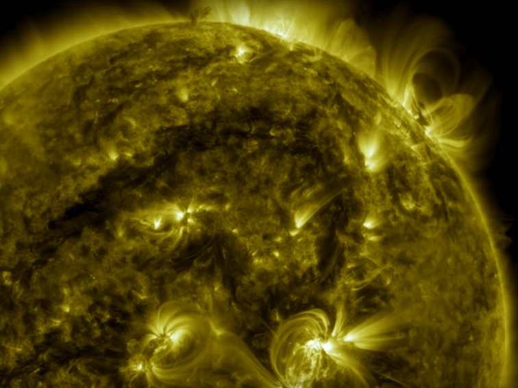 热核艺术：4K分辨率的太阳耀斑30分钟